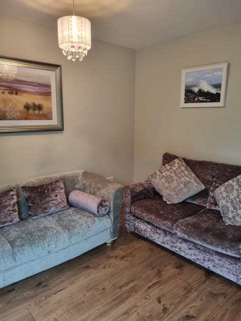 2Bedroomed apartment on first floor with balcony Apartment in Kenmare