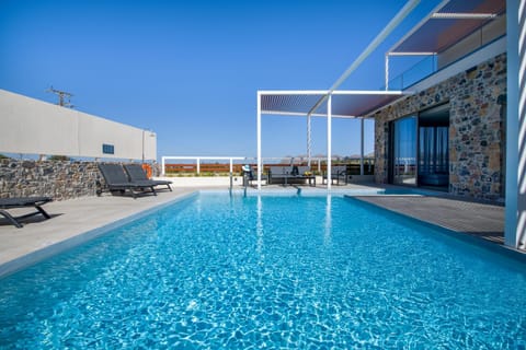 Patio, Day, Pool view, Sea view, Swimming pool, sunbed