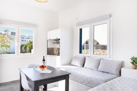 Aegean Blue Santorini Perissa ii Apartment in Perissa