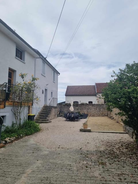 Inner courtyard view