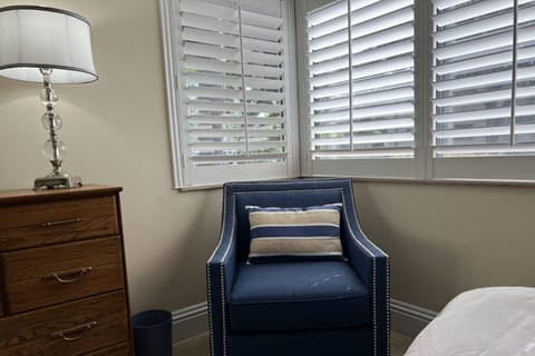 Newly Listed! 20 Percent Off! Golf and Tennis Community Retreat House in Wesley Chapel