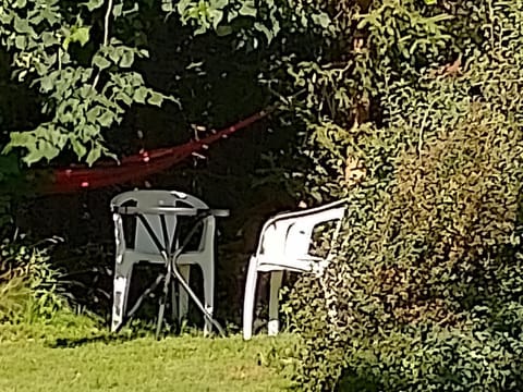 Chez l'Eveline Chambre Libellule Vacation rental in Canton of Bern (Region)