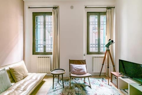 Venetian pink apartment in Dorsoduro Apartment in Lido di Venezia