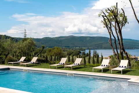 Day, Lake view, Pool view, Swimming pool