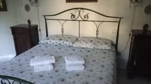 Domus Garden Bed and Breakfast in Olbia
