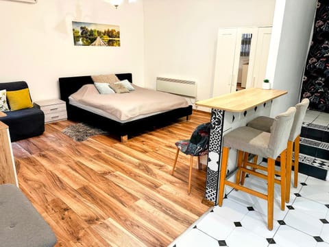 Bed, Living room, Bedroom