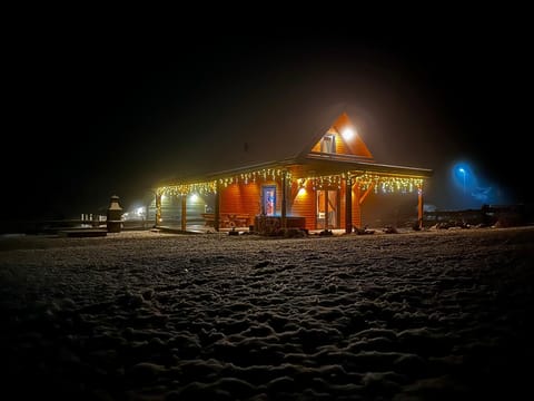 Property building, Night, Winter, Spa and wellness centre/facilities, Bath