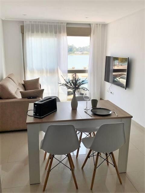 Communal lounge/ TV room, Dining area