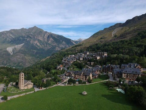 Off site, Bird's eye view
