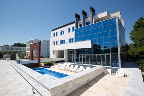 Property building, Pool view, Swimming pool