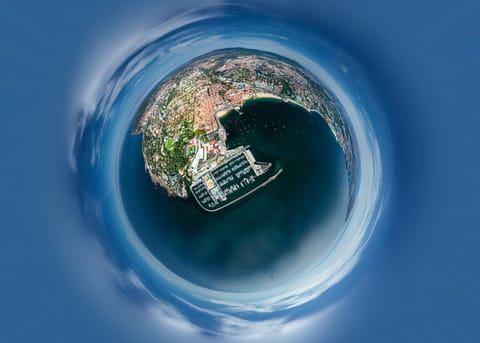 Bird's eye view, Sea view
