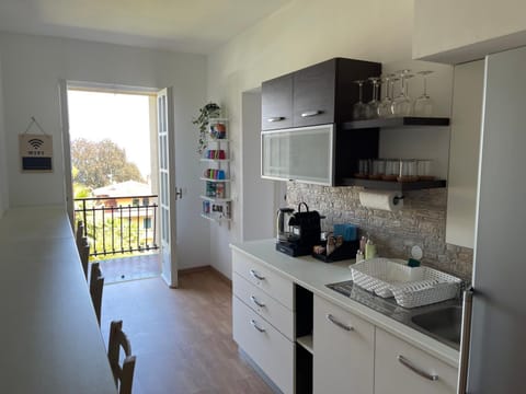 Communal kitchen, Breakfast