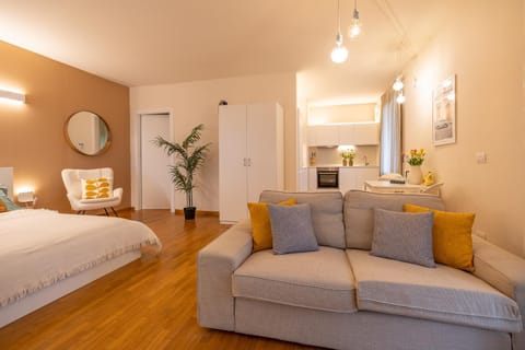 Bed, Living room, Seating area, Bedroom, locker