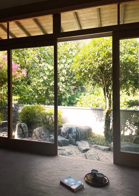Bedroom, Garden view
