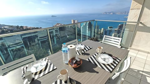 Balcony/Terrace, Dining area, City view, Sea view