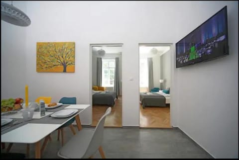 Communal lounge/ TV room, Dining area