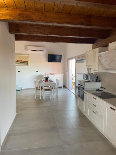 Kitchen or kitchenette, Living room, Seating area