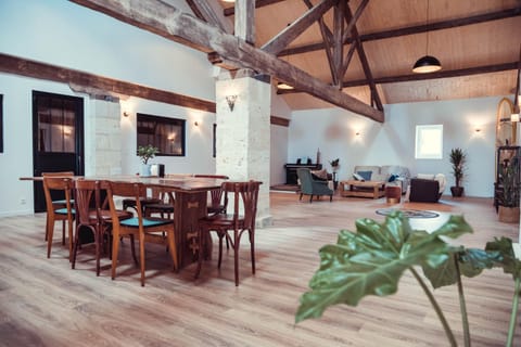 Living room, Lounge or bar, Dining area, Meeting/conference room