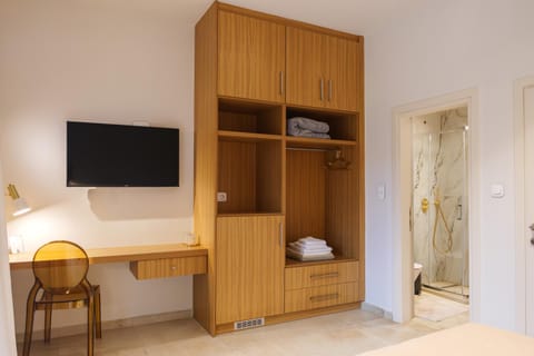 TV and multimedia, wardrobe