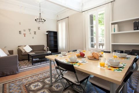 Living room, Dining area