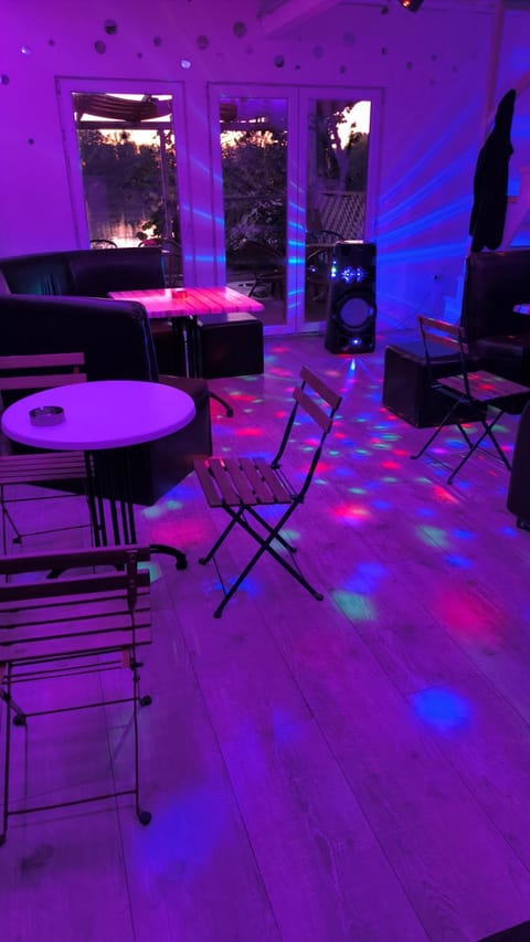 cunami kucica sa bazenom Apartment in Belgrade