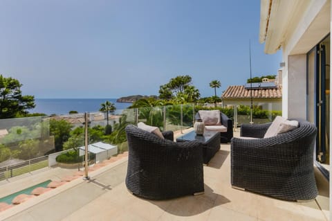 View (from property/room), Balcony/Terrace, Sea view