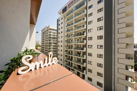 Property building, Day, City view