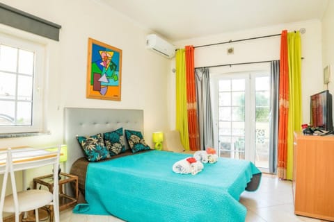 Living room, Bedroom