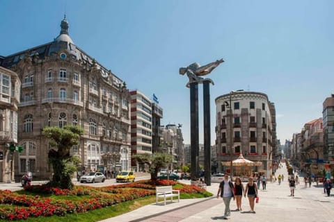 Vivienda próxima a la puerta del sol Vigo Apartment in Vigo