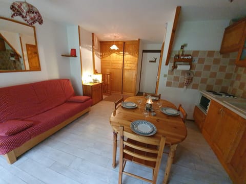 Les Pierres Blanches 2 pieces cosy et fonctionnel Apartment in Les Contamines-Montjoie