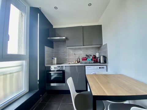 Résidence 4T - 33 bis Avenue Gaston Chauvin Apartment in Île-de-France