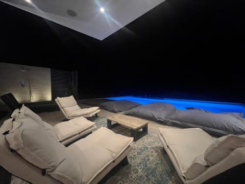 Seating area, Swimming pool