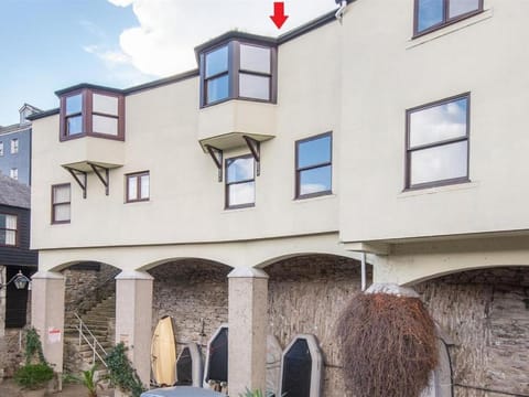 4 Bedroom Cottage with panoramic Harbour views House in England