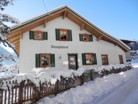 Aujagerhäusl House in Salzburgerland