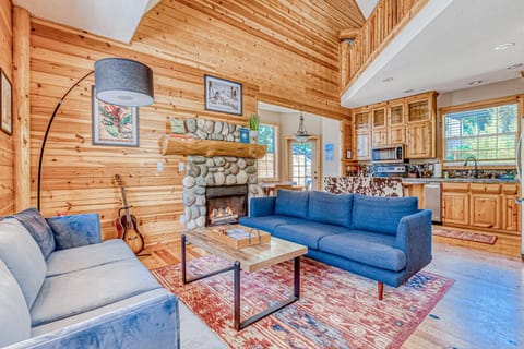 Second Chair Inn House in Mount Hood Village