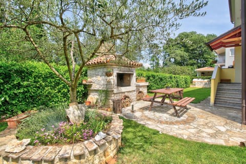 BBQ facilities, Garden