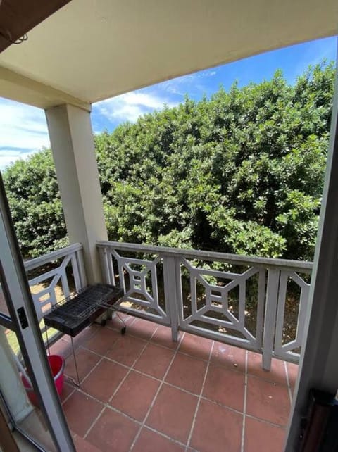 Hermanus Beach Club 31 Apartment in Hermanus