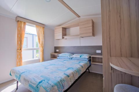 2 Bedroom Sea View Caravan Apartment in Westward Ho