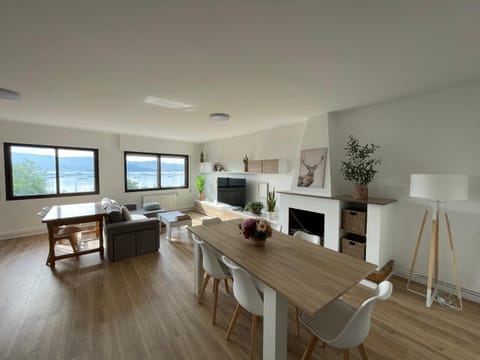 TV and multimedia, Living room, Dining area