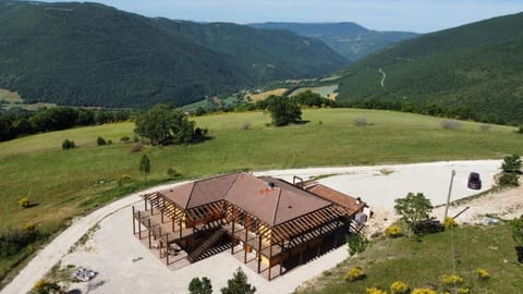 Property building, Spring, Day, Natural landscape, Bird's eye view, Mountain view