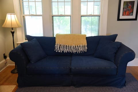 Bed, Living room, Seating area