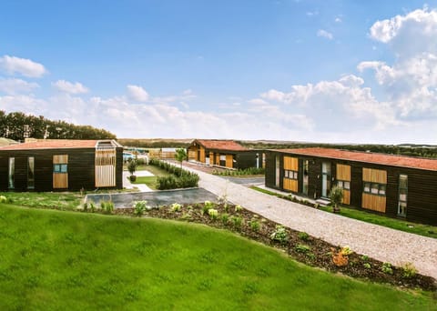 Property building, Area and facilities