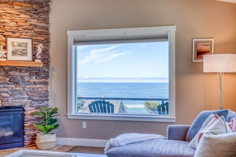 Taft Treasure House in Lincoln City