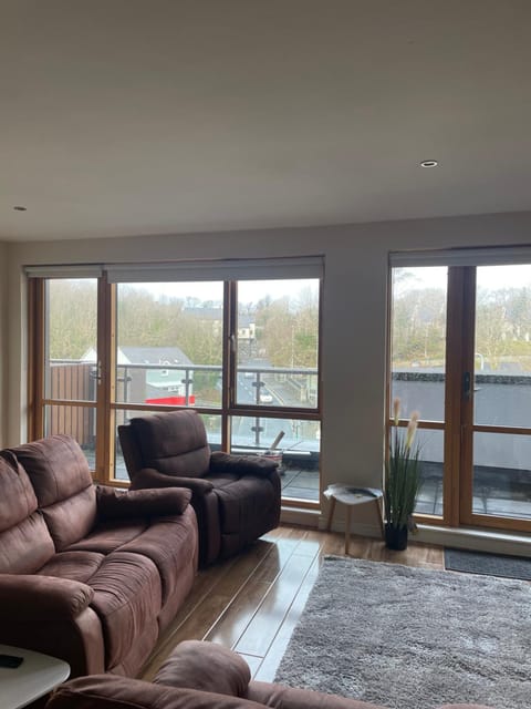 Courthouse View Penthouse 2 Apartment in Clifden