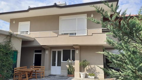 Appartments Kristi&Iris Villa in Vlorë