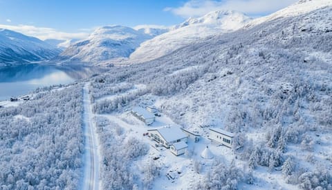 Property building, Winter, Area and facilities