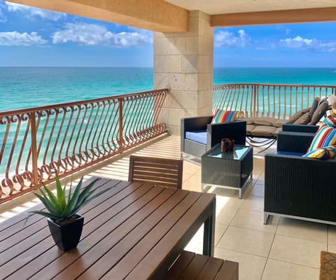 Patio, Sea view