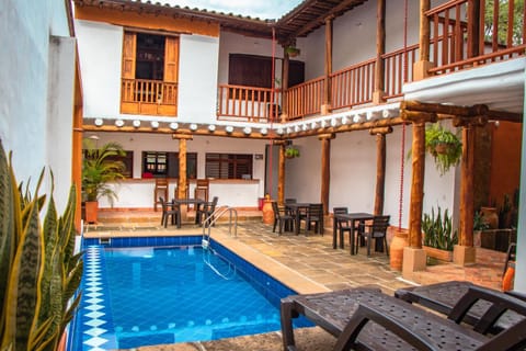 Swimming pool