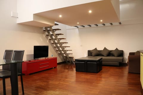 Living room, Seating area