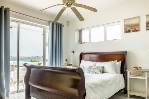 SA Shores 32 on George Road Britannia Bay House in Western Cape